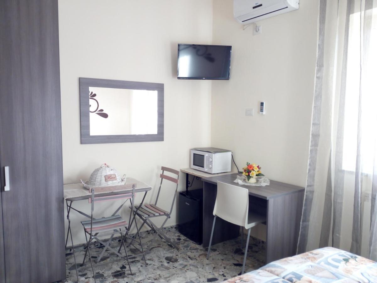Camera Familiare con Bagno Privato