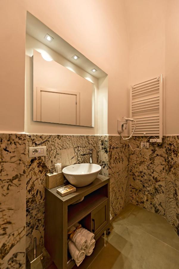 King Suite Spa Bath