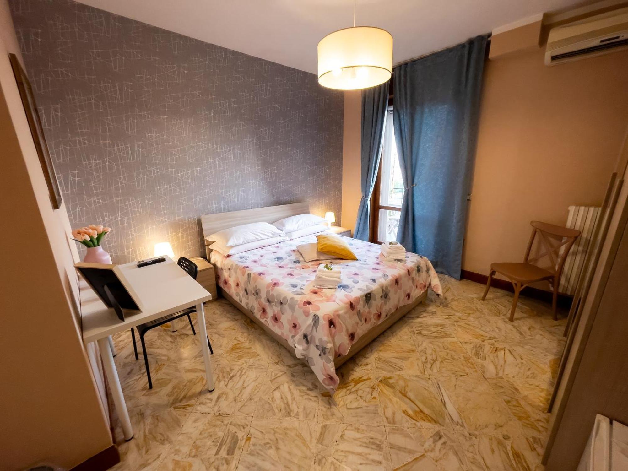 Double Room Private Bathroom