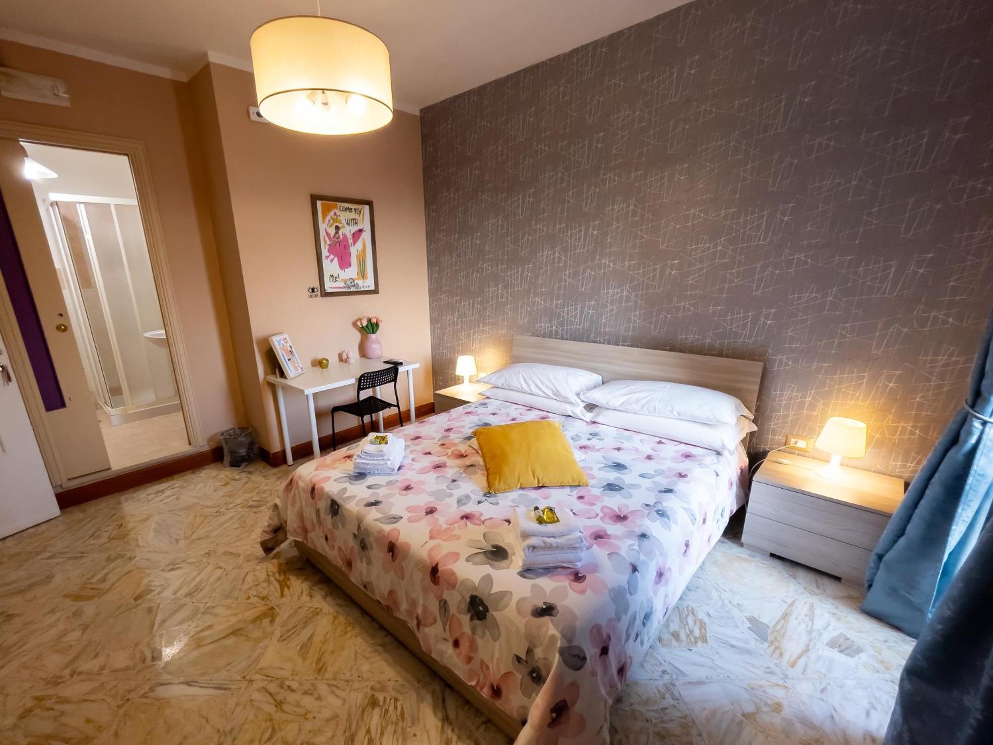 Double Room Private Bathroom