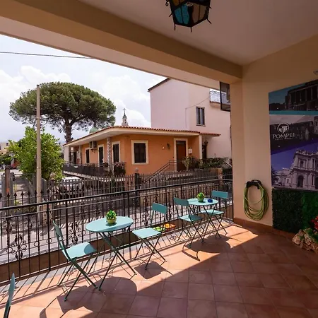 Pompei Luxury Rooms-2