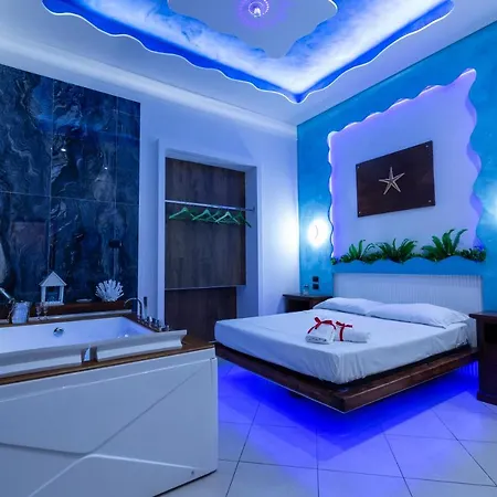 Pompei Luxury Rooms-3