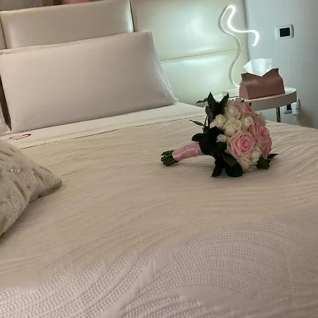 Love Inn-2