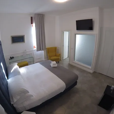 Palazzo Balsamo Suites-3