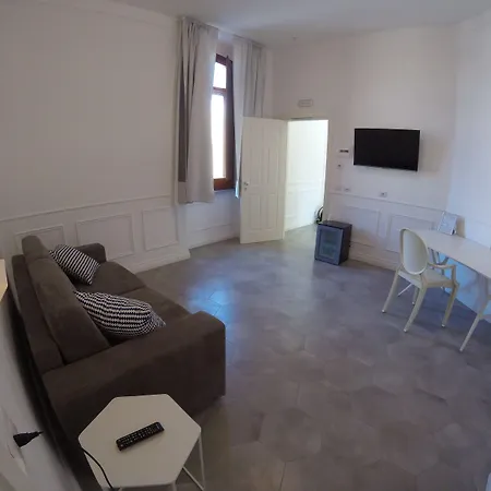 Palazzo Balsamo Suites-2